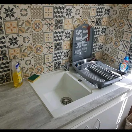 2 Pièces 20ème Appartement *